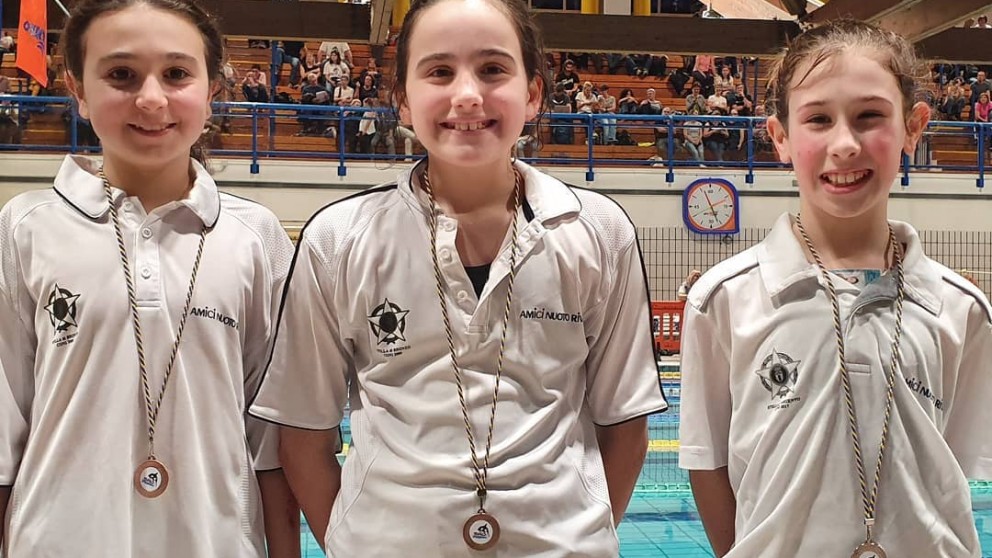 Carlotta Finocchiaro, Martina Casillo, Nicole Brighenti medagliate nella rana esordienti