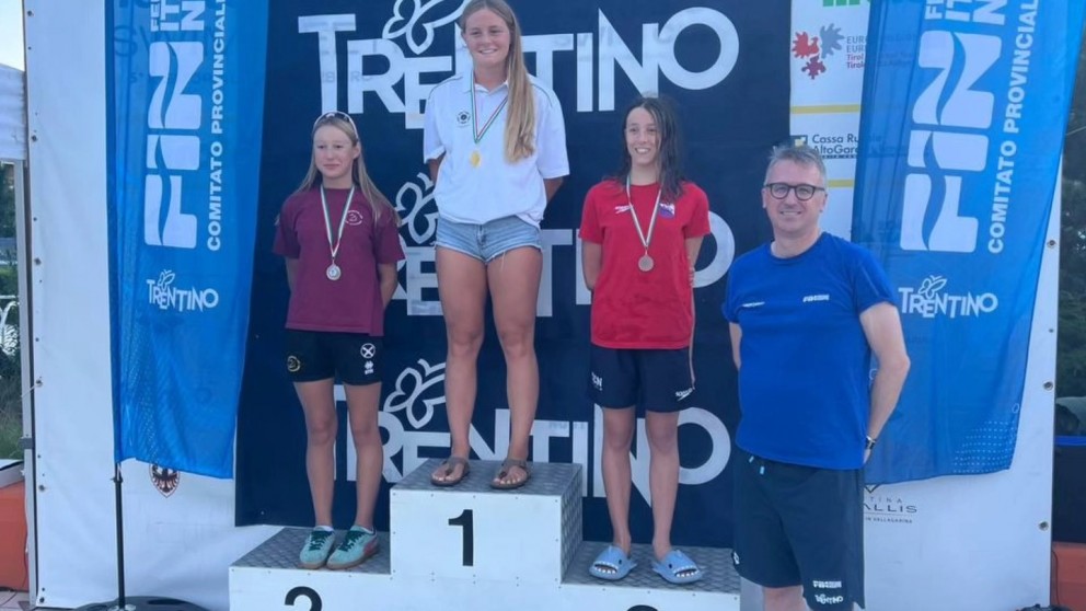 Helene Giovanelli campionessa regionale assoluta dei 100 farfalla